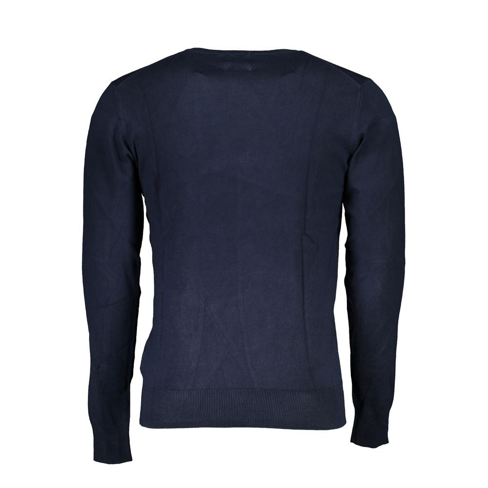 Sweatshirt by Gianmarco Venturi for men in viscose blue features an magnificent silhouette, showcasing a sophisticated crew neckline and detail for a truly magnificent finish.