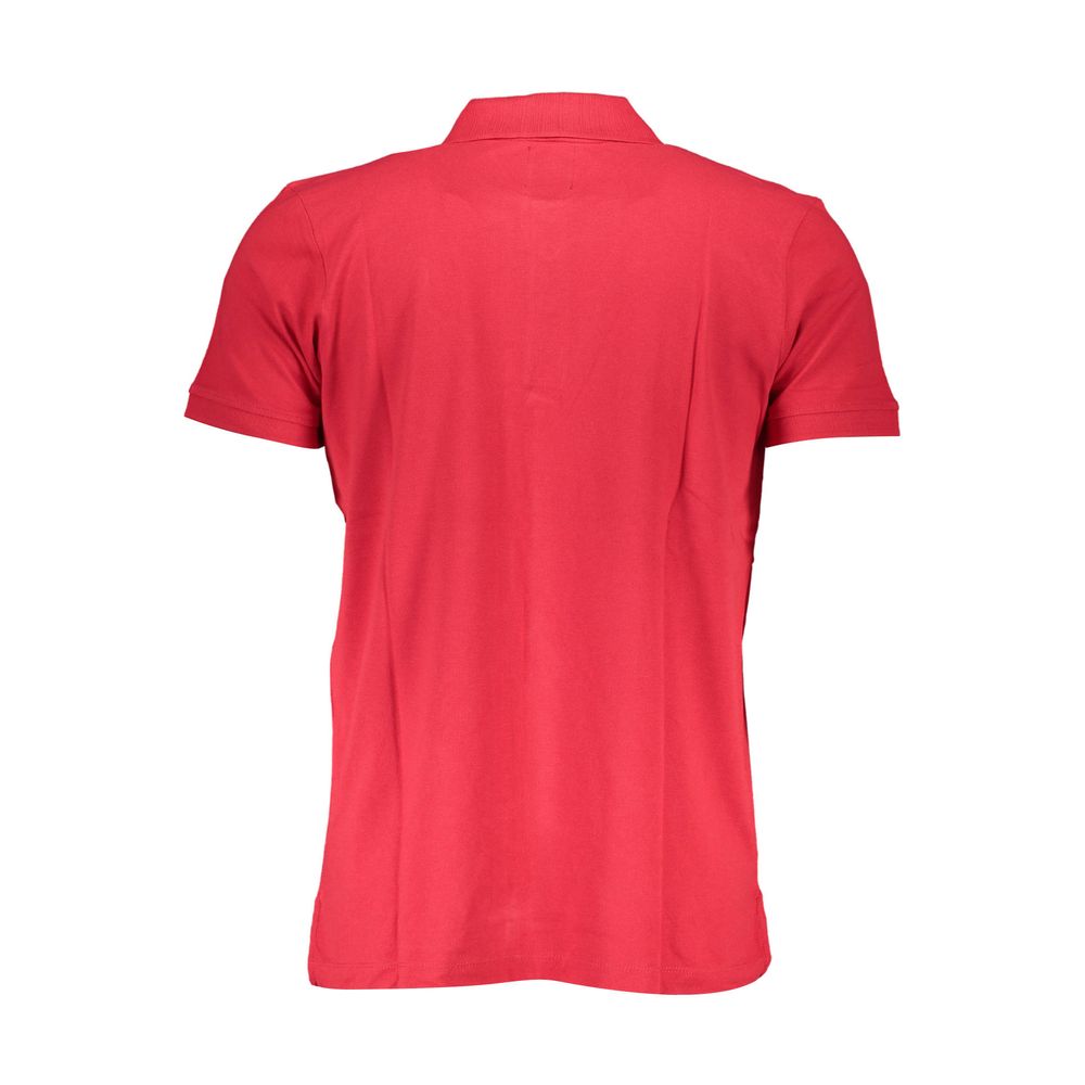 This Polo Shirt by Gianmarco Venturi for men in cotton red presents a flawless silhouette, showcasing flawless detailing and a refined for a truly flawless aesthetic.