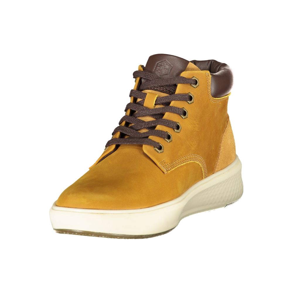 Sneakers by Lumberjack for men in polyester & polyurethane black & yellow features an sumptuous silhouette, showcasing the premium The Blend Men's High-Top Polyester & Polyurethane Sneakers in a sumptuous high-top style that offers a sumptuous finish for refined style.