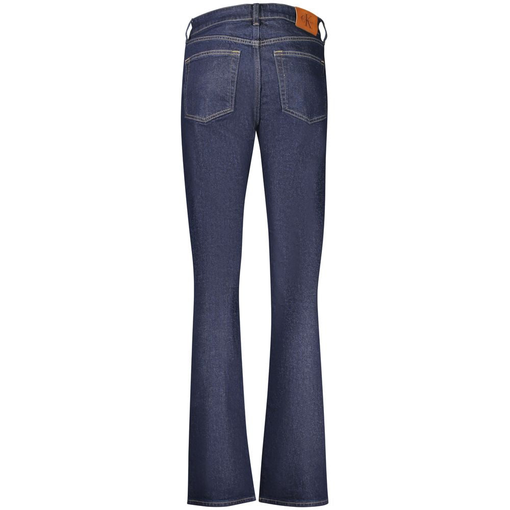 Jeans by Calvin Klein for women in denim cotton blue presents a refined pantology silhouette, artfully defined by a refined pantology skinny, bootcut & wide, long, and a sophisticated .
