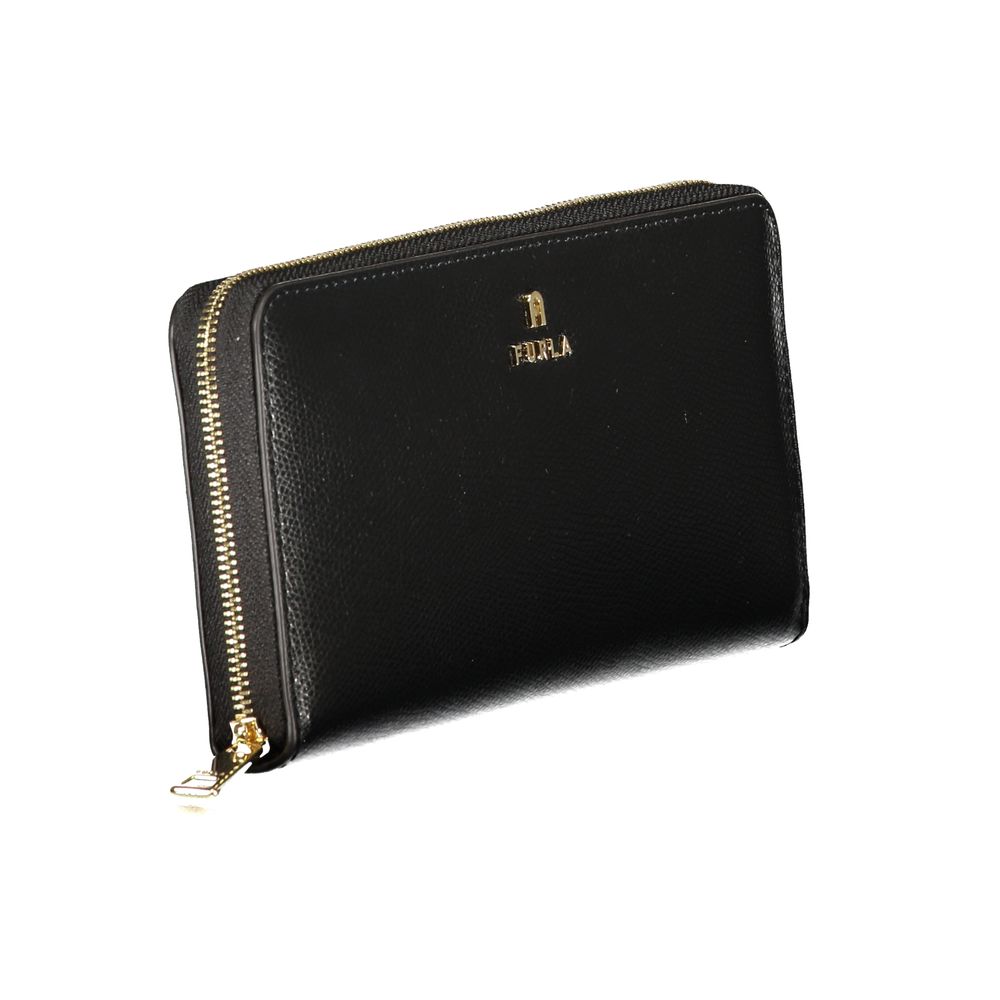 Wallet by Furla for women in leather black showcases a refined silhouette, artfully detailed with the signature style of the Moonlight Leather Wallet and functional compact-design.