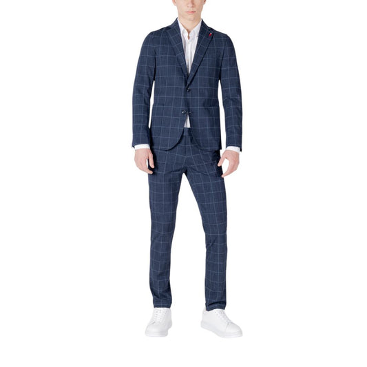 Pant Suit by Mulish for men in stretch cotton & polyamide leather blue presents a sharp silhouette, artfully finished with a sharp and a sophisticated for a truly sharp look.