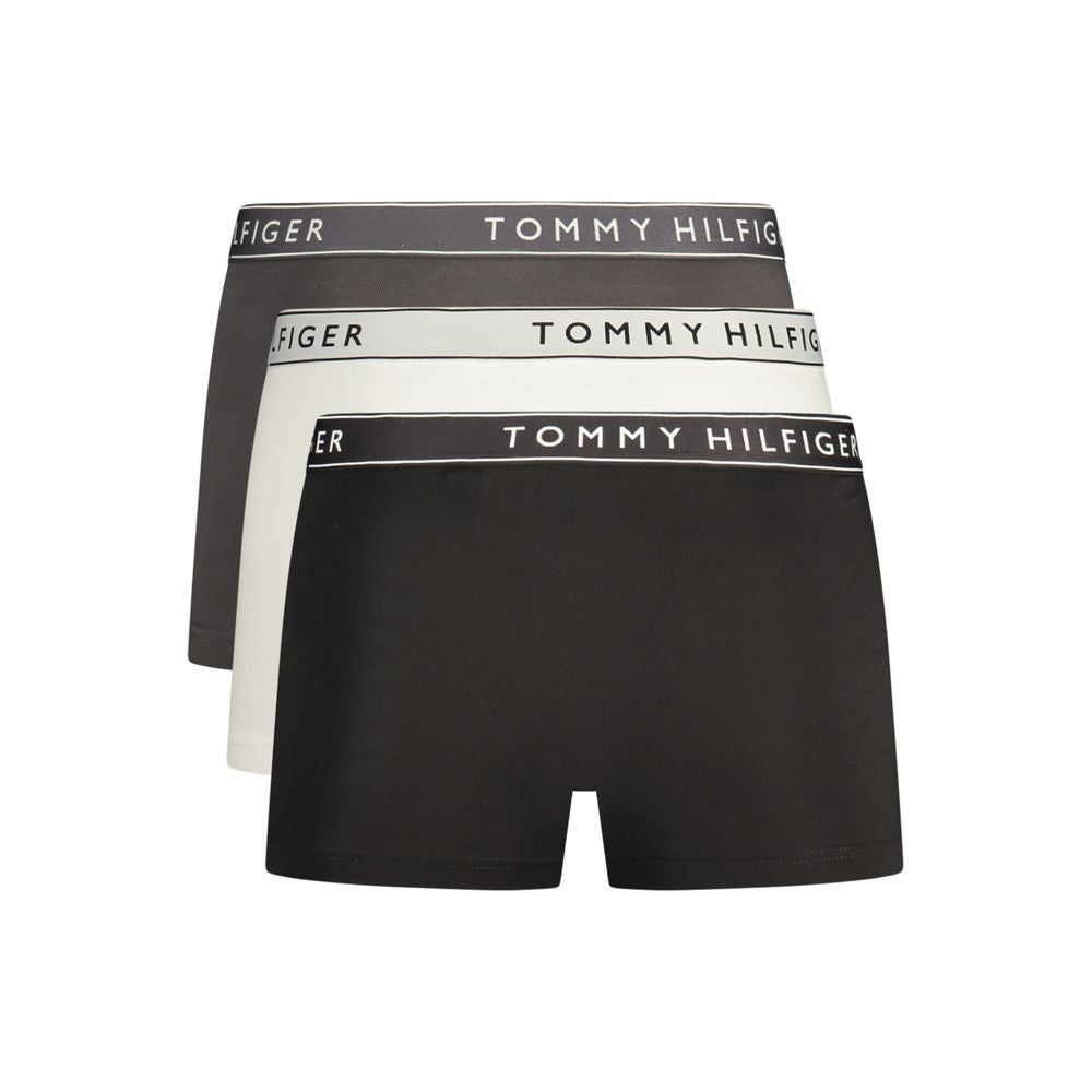 Underwear Boxer Shorts by Tommy Hilfiger for men in stretch cotton black, gray & white features an sleek fit, showcasing the sleek design of this Crisp Men's Stretch Cotton Underwear Boxer Shorts.