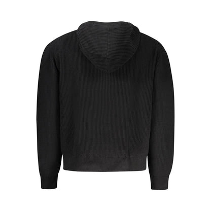 Hooded Cardigan by Guess Jeans for men in organic cotton black features an impeccable silhouette, showcasing a sophisticated and detail for a truly impeccable finish.