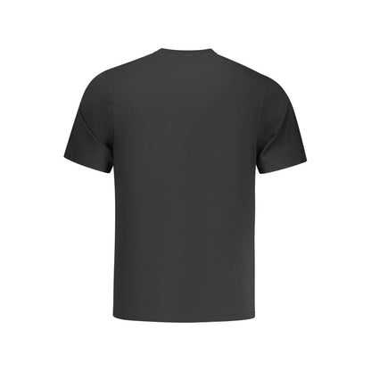 T-Shirt by North Sails for men in cotton black, signature & print showcases a fashionable silhouette, elegantly detailed with a fashionable and crew neckline for a sophisticated, high-fashion look.