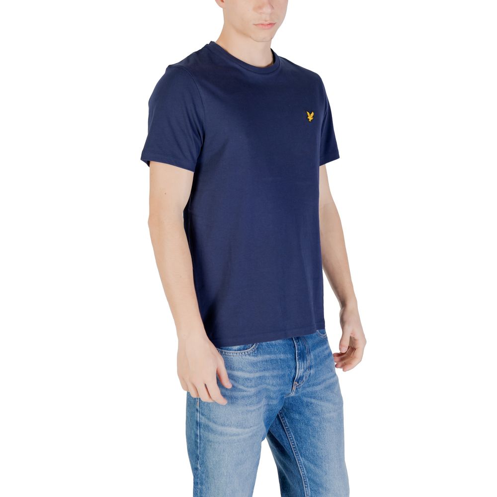 T-Shirt by Lyle & Scott for men in cotton blue showcases a fashionable silhouette, elegantly detailed with a fashionable and for a sophisticated, high-fashion look.