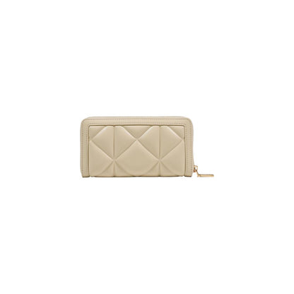 Wallet by Love Moschino for women in leather cream & gold showcases a discerning silhouette, artfully capturing the essence of Quilted Leather Wallet with its functional eco-friendly.