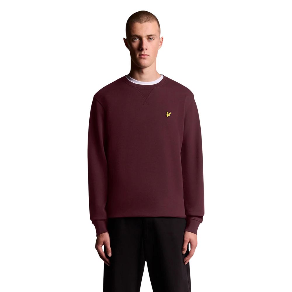 Activewear Sweatshirt by Lyle & Scott for men in cotton bordeaux presents a sporty silhouette, showcasing a sophisticated and detailed with premium for a sporty finish.