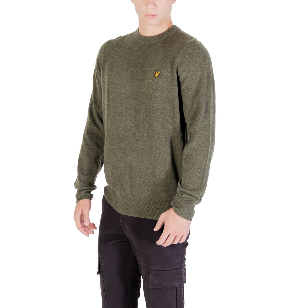 Sweatshirt by Lyle & Scott for men in wool 7 nylon features an magnificent silhouette, showcasing a sophisticated crew neckline and detail for a truly magnificent finish.