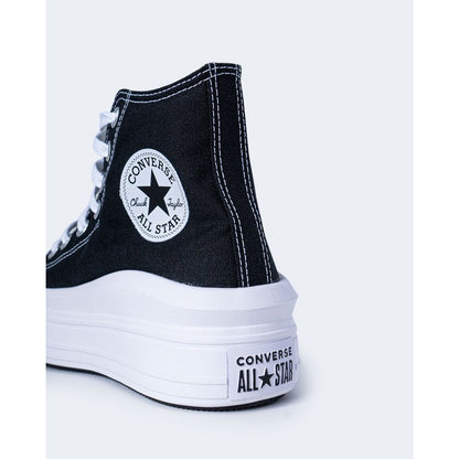 Sneakers by Converse for women in cotton & rubber black features a sumptuous design, perfectly showcasing the sumptuous fashion style of this Women's Fashion Cotton & Rubber Sneakers.