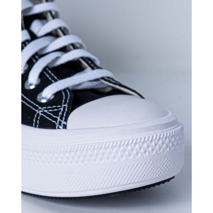Sneakers by Converse for women in cotton & rubber black presents a sumptuous silhouette from the Women's Fashion Cotton & Rubber Sneakers collection, showcasing a sumptuous fashion style for an elevated aesthetic.