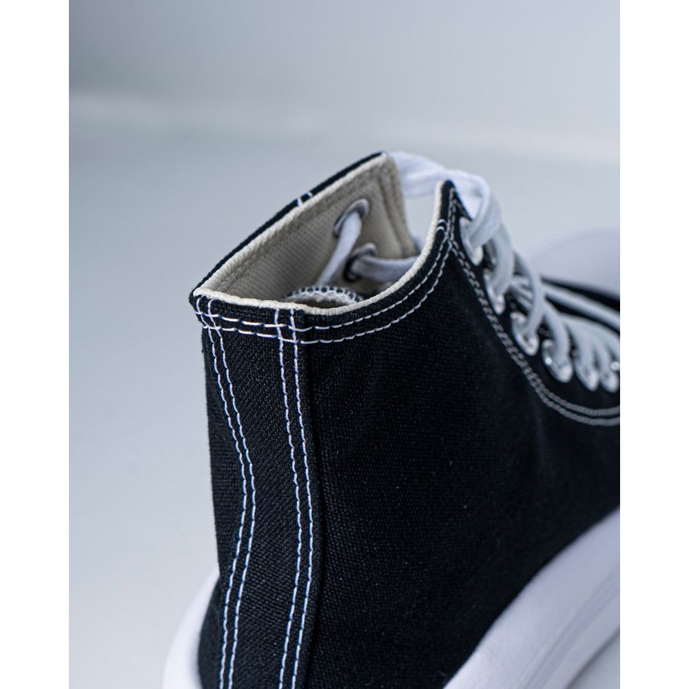 Sneakers by Converse for women in cotton & rubber black features an sumptuous design from the Women's Fashion Cotton & Rubber Sneakers collection, highlighting a sumptuous fashion style for a premium, high-fashion look.