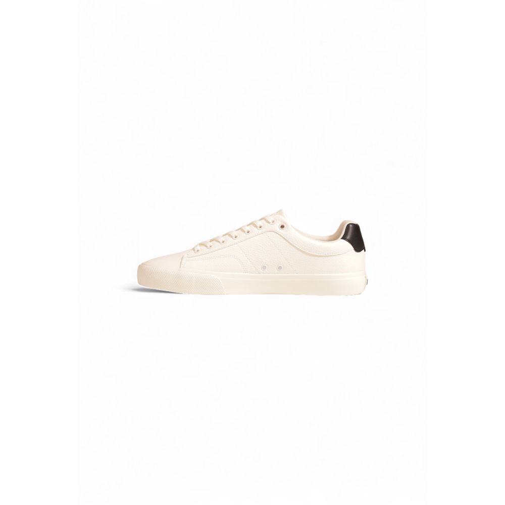 Sneakers by Hugo Boss for men in leather cream features an sumptuous silhouette, showcasing the premium Men's Low-Top Casual Leather Sneakers in a sumptuous low-top casual style that offers a sumptuous finish for refined style.