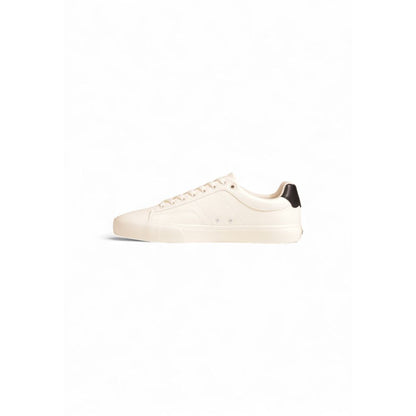 Sneakers by Hugo Boss for men in leather cream features an sumptuous silhouette, showcasing the premium Men's Low-Top Casual Leather Sneakers in a sumptuous low-top casual style that offers a sumptuous finish for refined style.