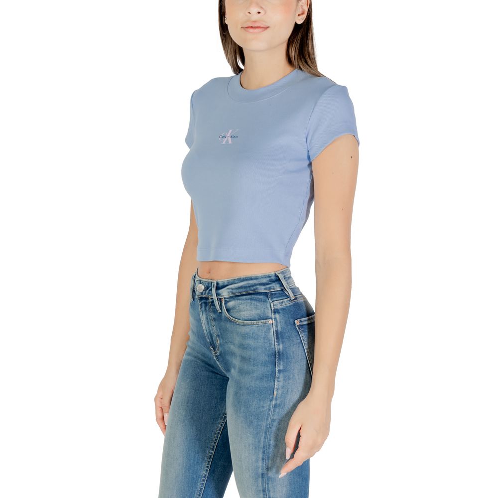 T-Shirt by Calvin Klein Jeans for women in stretch cotton blue showcases a dramatic silhouette, elegantly detailed with a dramatic and for a truly dramatic finish.