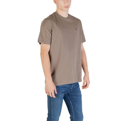 T-Shirt by Calvin Klein Jeans for men in cotton brown showcases a chic silhouette, artfully detailed with a chic and for a chic finish.