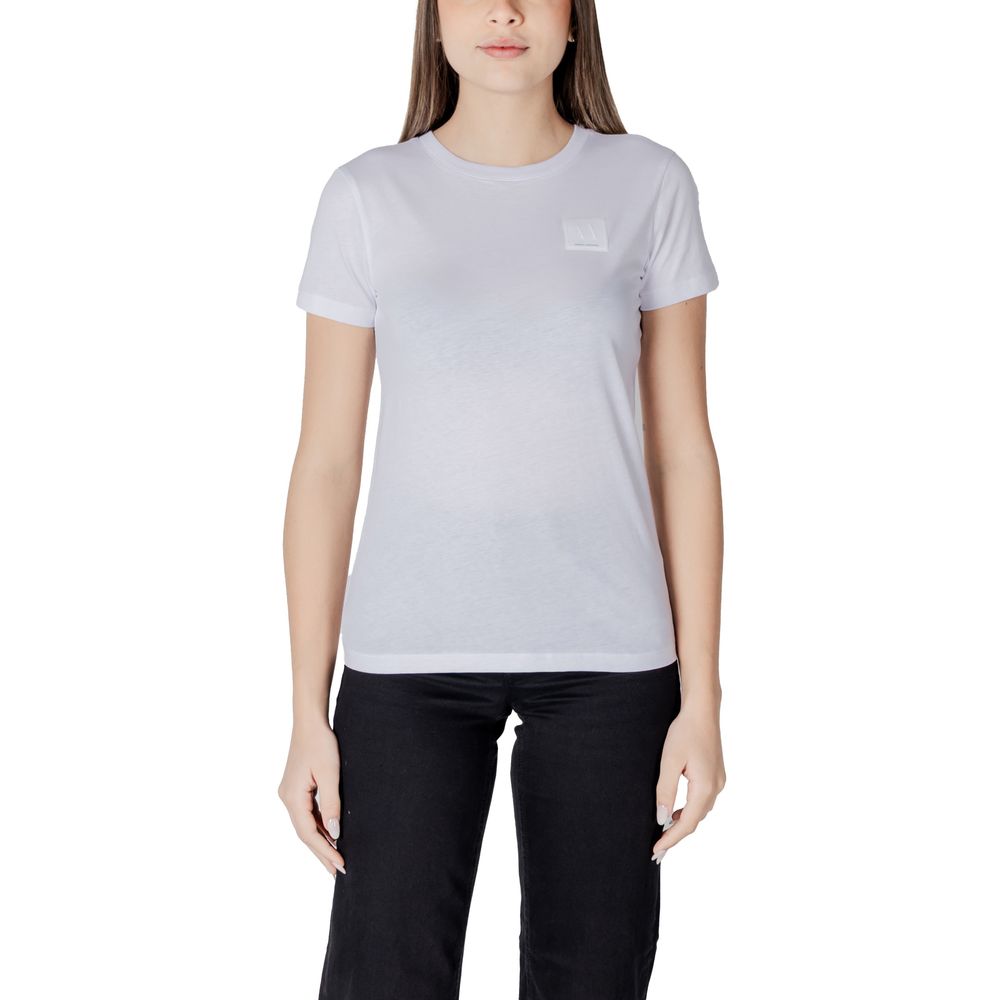 T-Shirt by Armani Exchange for women in cotton white showcases a chic silhouette, artfully detailed with a chic crew neckline and for a chic finish.