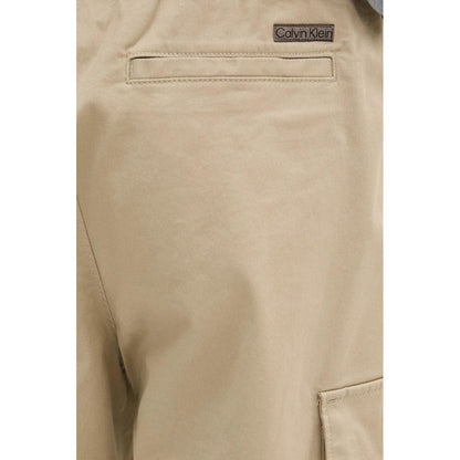 Cargo Pants by Calvin Klein Jeans for men in stretch cotton beige features an stylish straight-leg & regular-fit with a long and , expertly finished with stylish utility detailing.