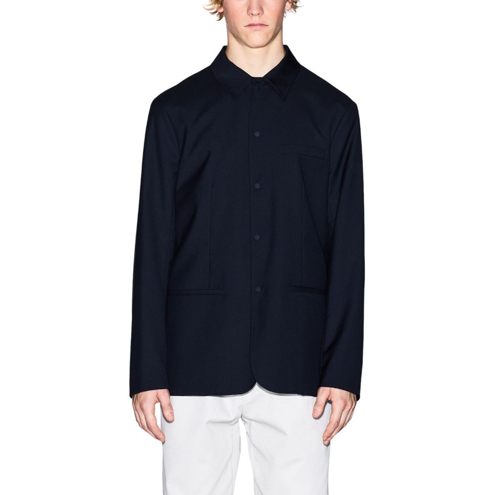 This Blazer by Armani Exchange for men in polyester & viscose black presents a tailored silhouette, meticulously tailored with a tailored and distinctive for a tailored finish.