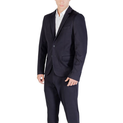 Blazer by Antony Morato for men in stretch viscose blue presents a distinguished silhouette, detailed with a distinguished and distinctive for a truly sophisticated finish.