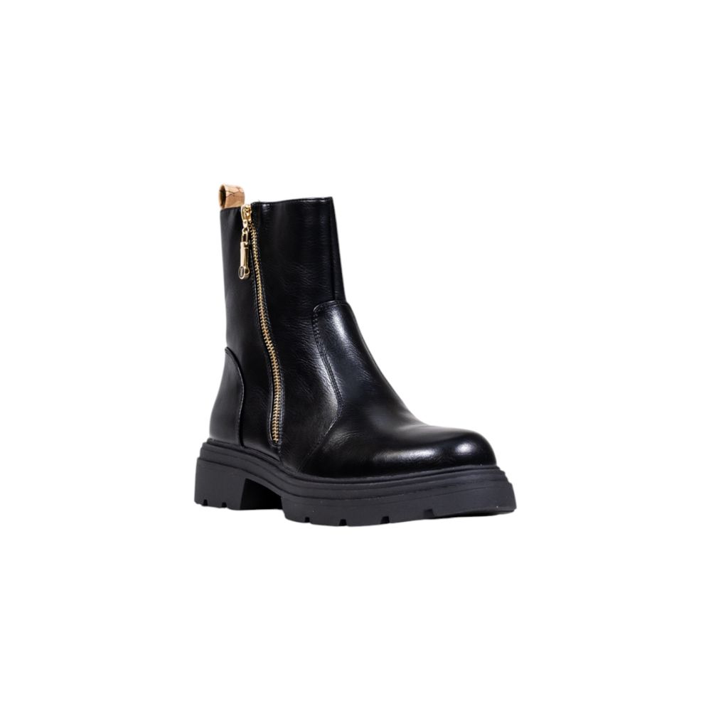 Ankle Winter Boots by Alviero Martini Prima Classe for women in polyethylene & polyurethane black & gold features an high-performance design from the Women's Polyethylene & Polyurethane Ankle Winter Boots collection, highlighting a high-performance and for a refined look.