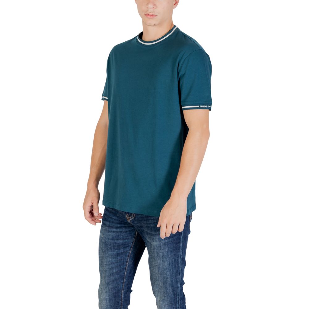 T-Shirt by Armani Exchange for men in cotton black showcases a chic silhouette, artfully detailed with a chic crew neckline and for a chic finish.