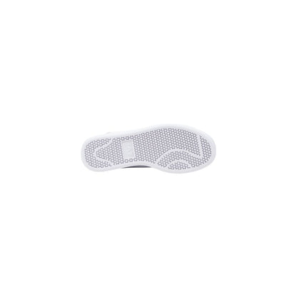 Sneakers by EA7 Emporio Armani for women in leather & rubber white features a sumptuous design, perfectly showcasing the sumptuous low-top casual style of this Women's Low-Top Casual Leather & Rubber Sneakers.