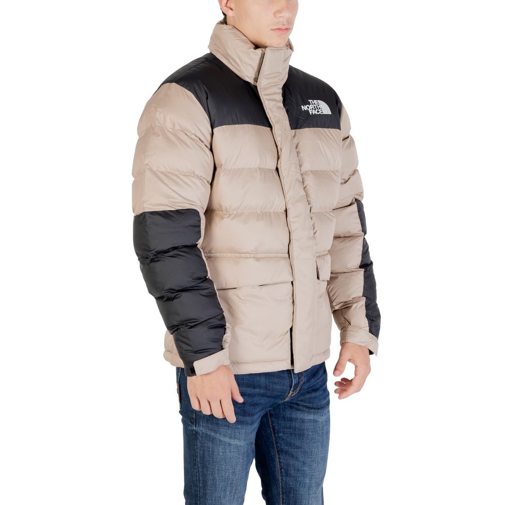 Overcoat by The North Face for men in polyester features an voluminous silhouette, showcasing distinct insulated & pockets and a voluminous for a truly voluminous aesthetic.
