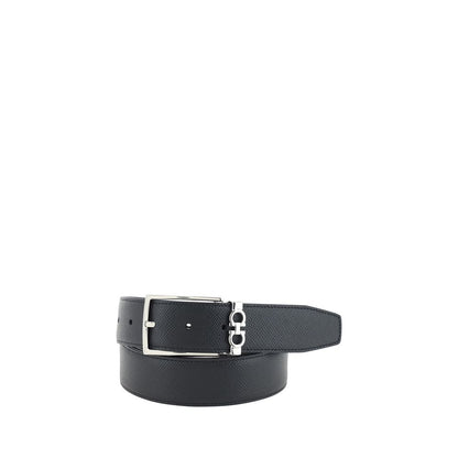 Belt by Ferragamo for men in grained bos taurus calf leather black features a artisanal-chic design, artfully capturing the essence of the Gancini Grained Bos Taurus Calf Leather Belt with a artisanal-chic finish.