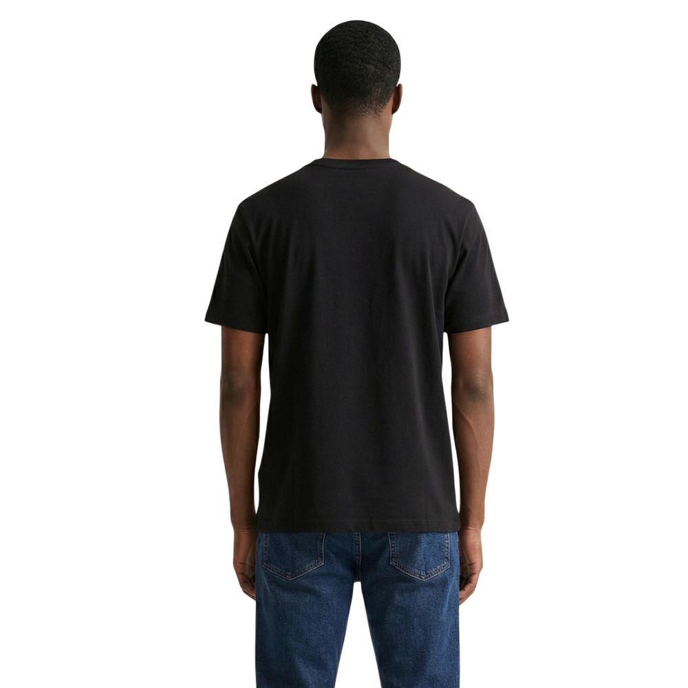 T-Shirt by Colmar Originals for men in cotton black features an on trend silhouette, perfectly showcasing a on trend and crew neckline for an elevated aesthetic.