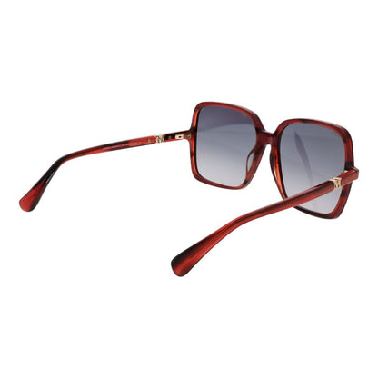 Sunglasses by Max Mara for women in acetate and burgundy presents a sumptuous silhouette, featuring burgundy coloured frame and full-rim square frame design with gradient category-2-medium-tint lens for a sumptuous look.