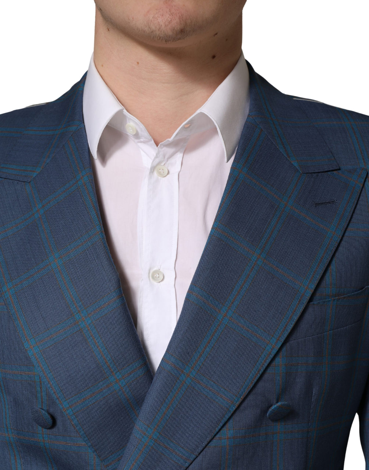This Blazer by Dolce & Gabbana for men in virgin wool viscose & acetate blue & checked presents a tailored silhouette, meticulously tailored with a tailored double-breasted neckline and distinctive for a tailored finish.