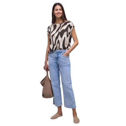 Shirt by Street One for women in viscose brown showcases a sublime silhouette, artfully detailed with a sublime round neckline and for a sophisticated, sublime finish.