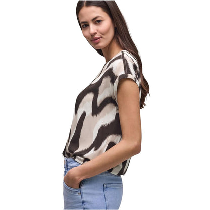 Shirt by Street One for women in viscose brown showcases a sleek silhouette, elegantly detailed with a sleek round neckline and for a sleek finish.