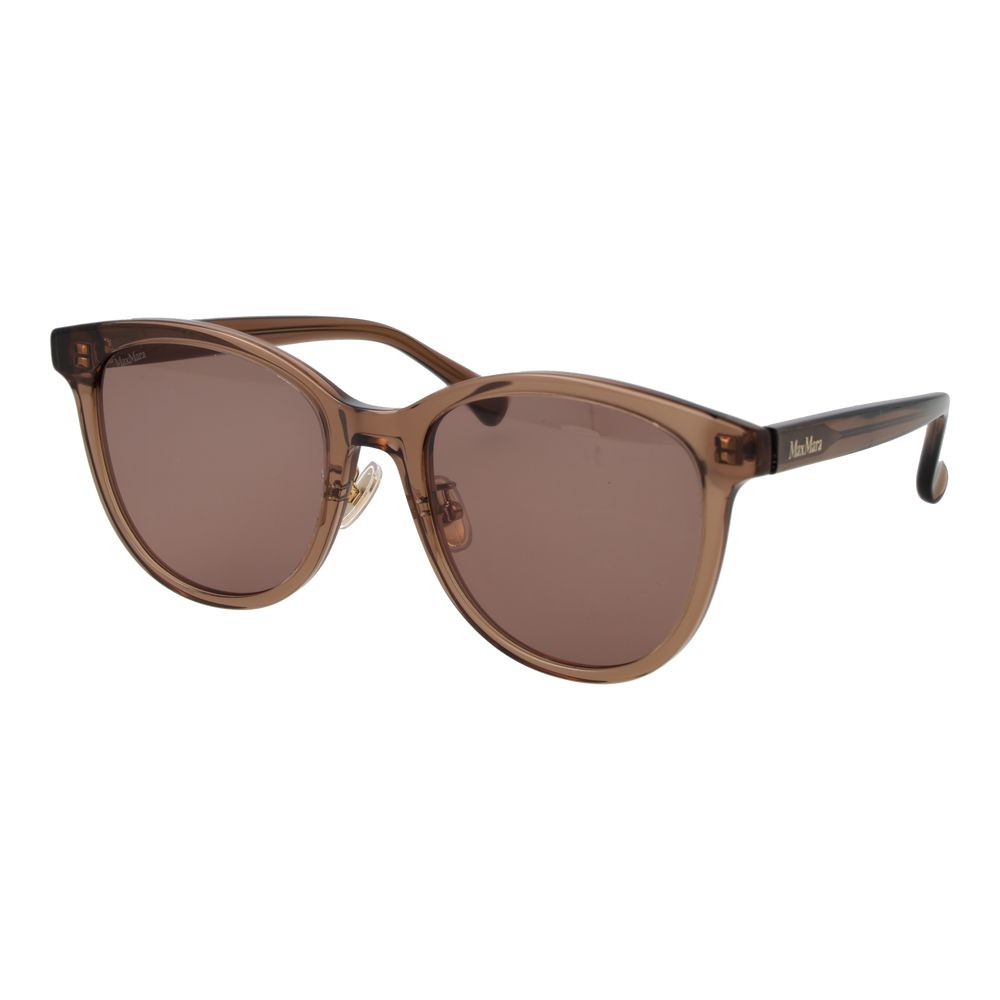 Sunglasses by Max Mara for women in acetate brown features an timeless butterfly full-rim frame design with brown coloured frame frames and non-polarized category-2-medium-tint lens for a timeless finish.