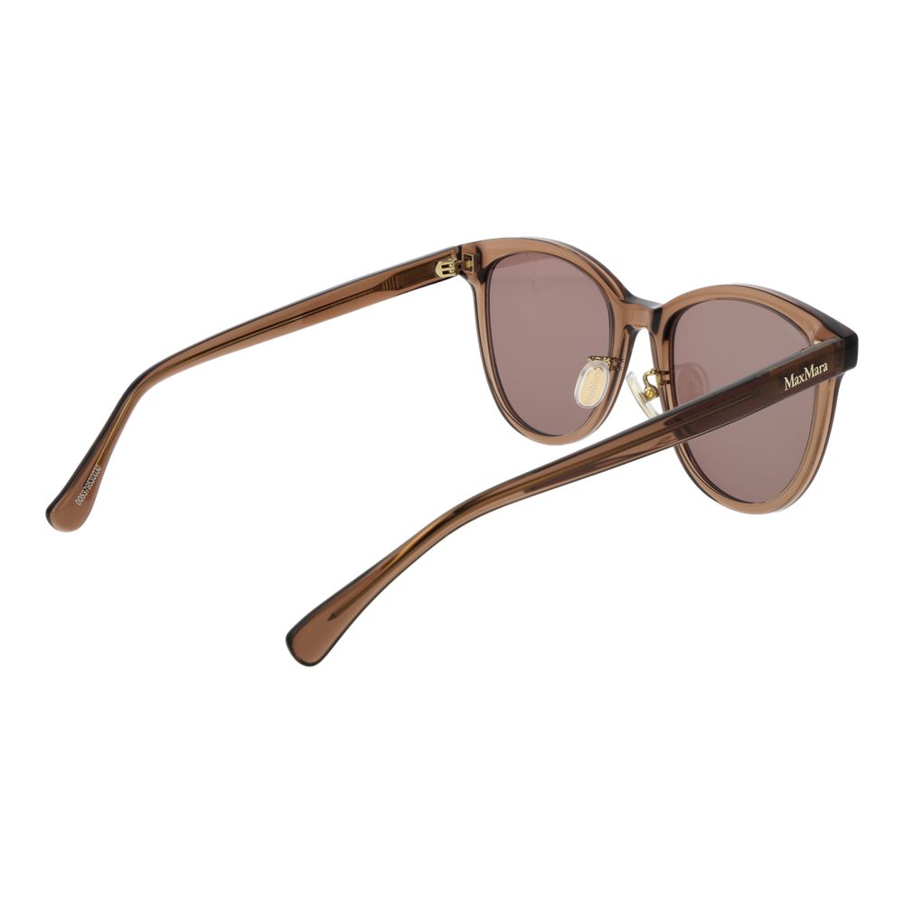 Sunglasses by Max Mara for women in acetate brown features an effortlessly chic butterfly full-rim frame design with brown coloured frame detailing and non-polarized category-2-medium-tint lens for a effortlessly chic aesthetic.