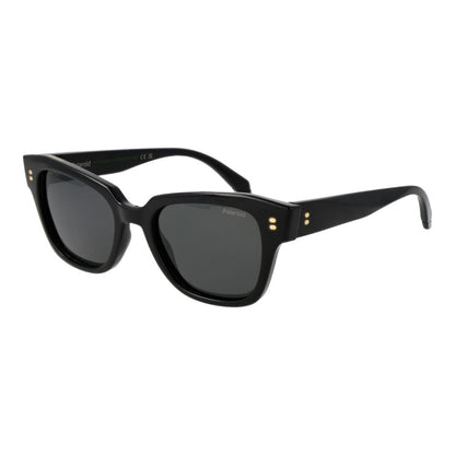 This Sunglasses by Polaroid for women in plastic black presents a sumptuous silhouette, showcasing a sumptuous full-rim cat-eye frame design in black coloured frame and high-performance polarized category-3-dark-tint lens.