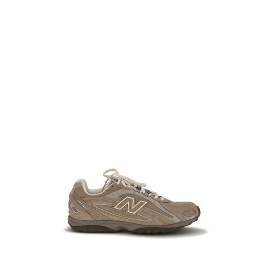 Athletic Sneakers by New Balance for women in bos taurus calf suede leather brown & patterned features an exquisite silhouette, showcasing the premium athletic style of the Play Women's Athletic Bos Taurus Calf Suede Leather Sneakers with an exquisite finish.
