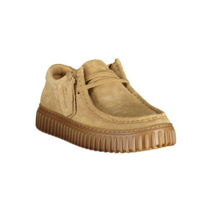 Loafer Loafers Slip-On Lace-Up Shoes by Clarks for men in polyester polyurethane suede leather brown & print features an timeless silhouette from the Men's Polyester Polyurethane Suede Leather Loafer Loafers Slip-On Lace-Up Shoes collection, defined by a timeless and for a timeless look.