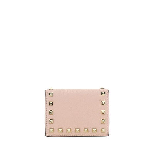 Wallet by Valentino Garavani for women in bos taurus calf leather pink showcases a refined silhouette, artfully capturing the essence of the refined Rockstud Bos Taurus Calf Leather Wallet design with functional .