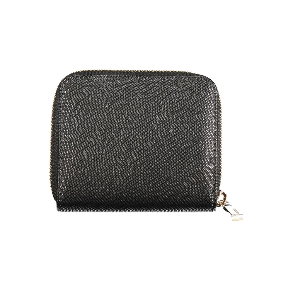 Wallet by Guess Jeans for women in polyurethane black & signature showcases a discerning silhouette, artfully capturing the essence of Isola Polyurethane Wallet with its functional .