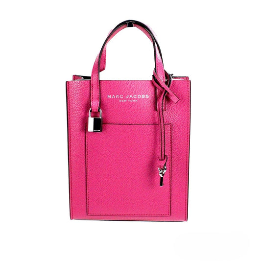 Micro Crossbody Travel Tote Handbag by Marc Jacobs for women in pebbled leather pink & silver features an multi-faceted design with a secure , ample , and versatile crossbody-strap, adjustable-strap, detachable-strap & handle for a multi-faceted finish.