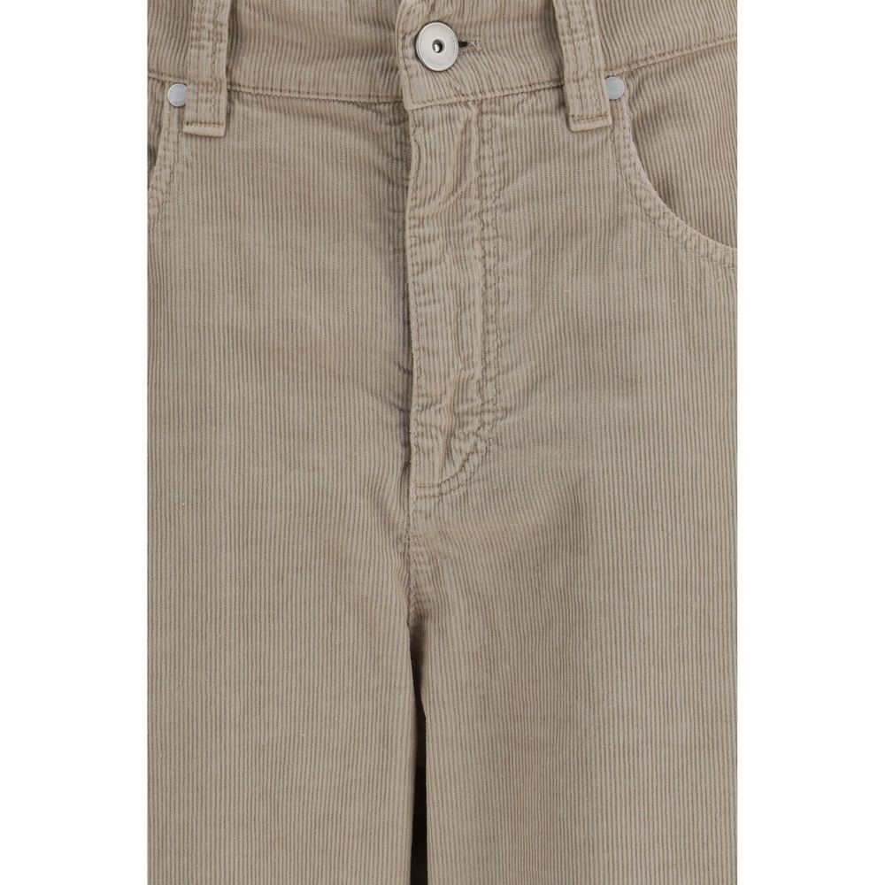Casual Pants by Brunello Cucinelli for women in linen cotton & leather beige features a refined silhouette with a refined straight-leg & regular-fit, defined by a and a refined long for a refined finish.