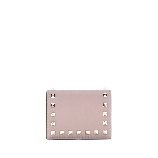 Cardholder Wallet by Valentino Garavani for women in bos taurus calfskin leather multicolor showcases a discerning silhouette, artfully capturing the essence of Rockstud Bos Taurus Calfskin Leather Cardholder Wallet with its functional card-organization compact-design coin-purse.