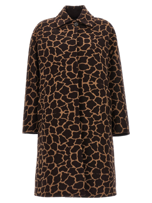 Overcoat by Max Mara for women in virgin wool brown, patterned & jacquard features an voluminous silhouette, showcasing distinct pockets and a voluminous split neckline for a truly voluminous aesthetic.