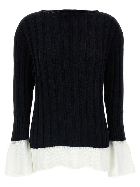 Cardigan by Issey Miyake for women in cotton bicolour, black & white features a nuanced silhouette with a refined round neckline and nuanced long-sleeve detailing for a sophisticated look.