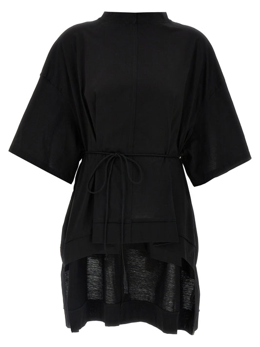T-Shirt by DI.LA3 PARI' for women in cotton black features an on trend silhouette, perfectly showcasing a on trend short-sleeve and for an elevated aesthetic.