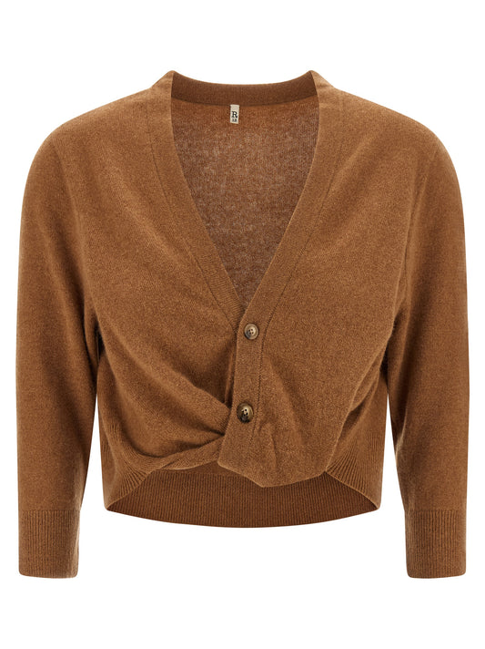 Cardigan by R13 for women in cashmere brown showcases a luxurious silhouette, meticulously detailed with a sophisticated v-neck neckline and three-quarter-sleeve for a refined finish.