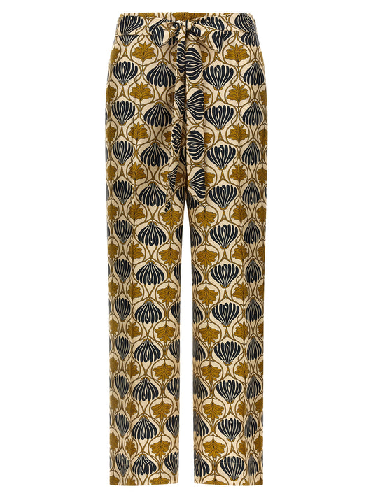 Trousers by Max Mara for women in silk bicolour, yellow & print features an on trend silhouette, showcasing a sophisticated straight-leg & cropped with a cropped and for an on trend finish.