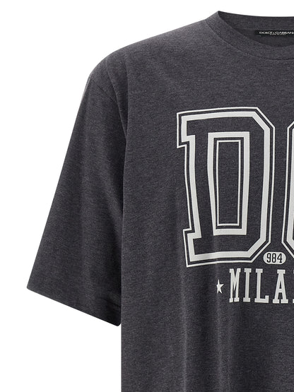 T-Shirt by Dolce & Gabbana for men in cotton gray & print showcases a fashionable silhouette, elegantly detailed with a fashionable and for a sophisticated, high-fashion look.